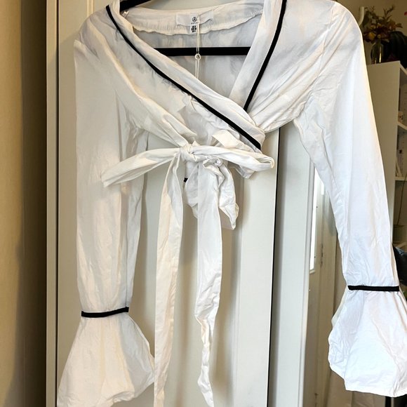 NWOT | MISSGUIDED Petite Poplin Contrast Trim Wrap Top - Picture 6 of 6